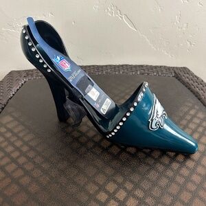 NFL Team Spirit Wine Bottle  high Heel Shoe Holder Philadelphia Eagles